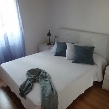 Esglesia 10 *